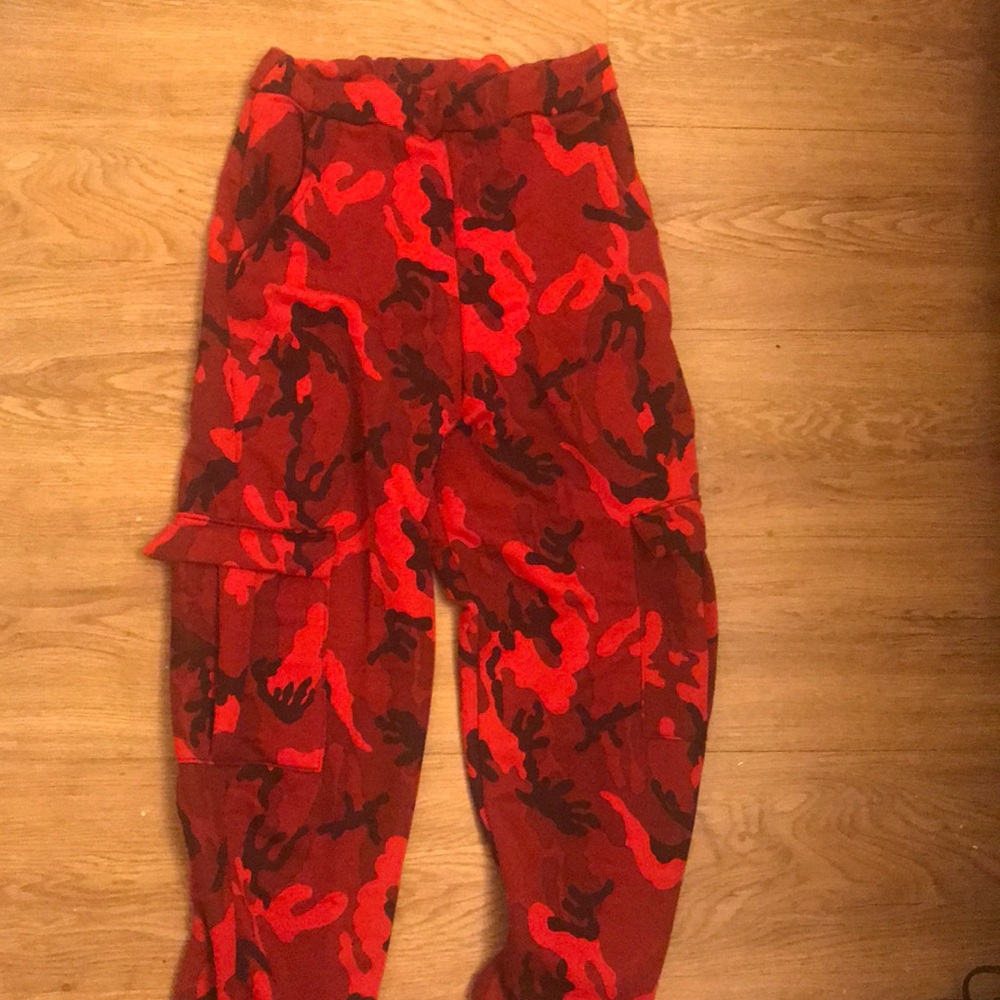 Red camo joggers